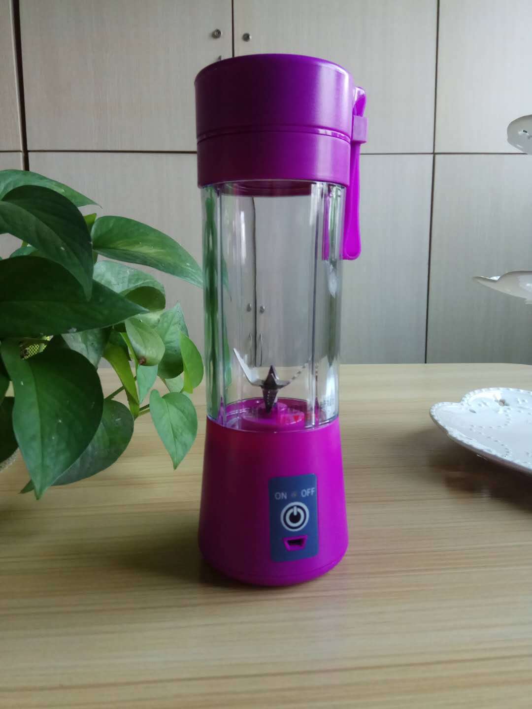 Foreign trade explosion models electric juicer home portable multi-function fruit juice cup 6 leaf custom LOGO