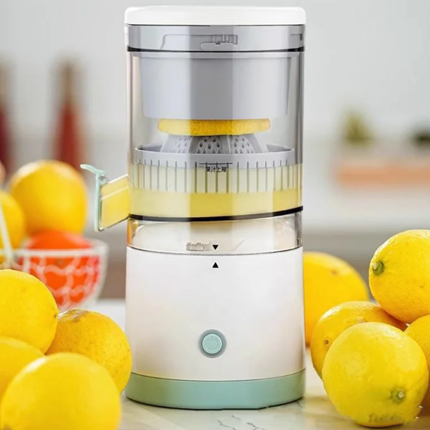 Electric Juice Extractor in use